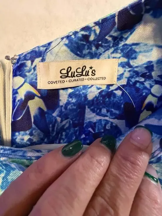 Lulus - Picture 2 of 4